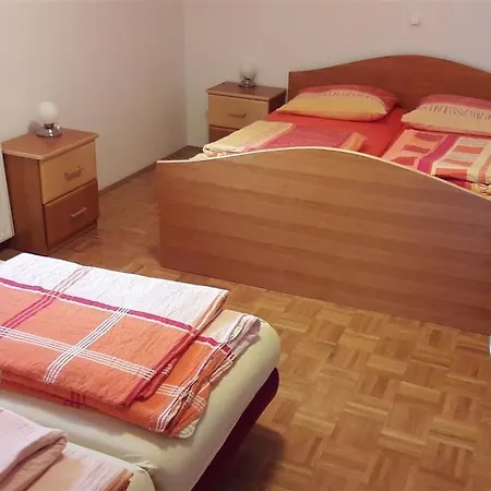 Apartman Tourist Farm Skrbina *