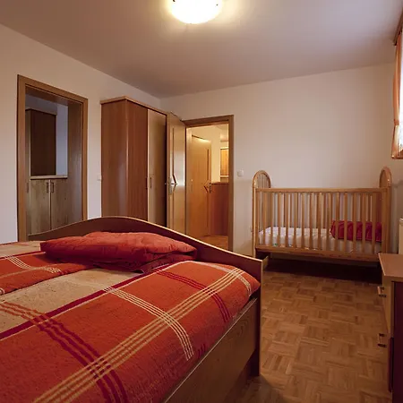 דירה Tourist Farm Skrbina