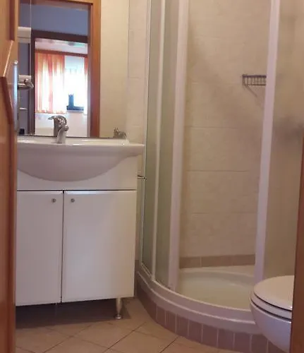 公寓 斯库比那观光农场公寓 *