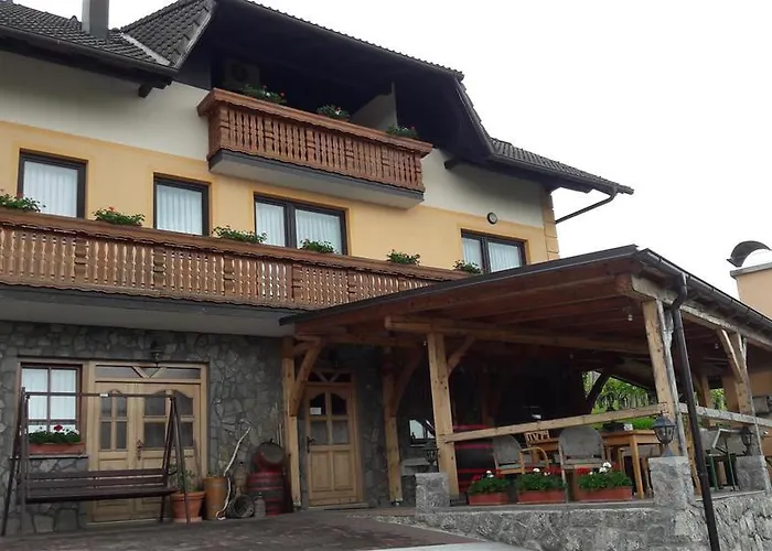 Apartment Tourist Farm Skrbina *