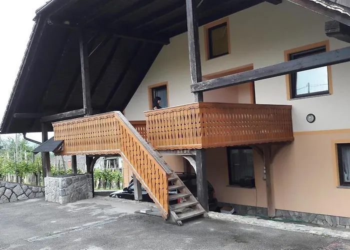 Apartment Tourist Farm Skrbina *